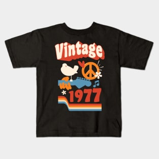 Vintage 1977 - Woodstock Style Kids T-Shirt